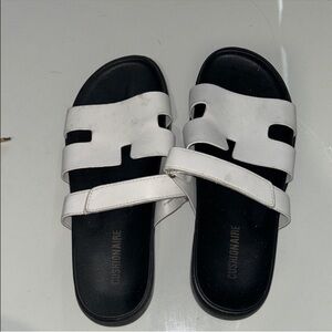 Cushionaire Women's White Sandals